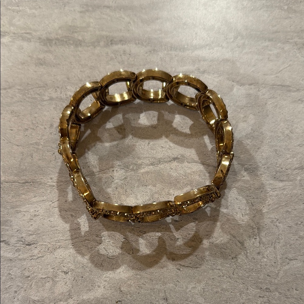 Gold Rope Pattern Chain Bracelet - Picture 3 of 4